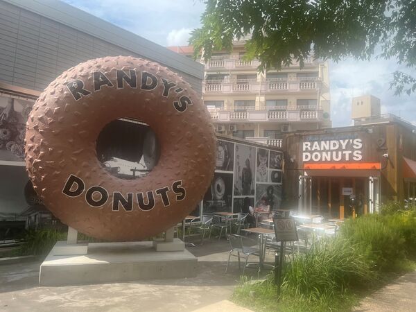 🍩RANDY'S DONUTS🍩