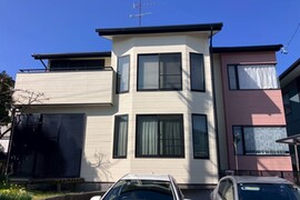 外壁塗装・横暖ルーフ上貼り工事（営業担当：中川）