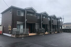 外壁塗装・屋根上貼り工事（営業担当：小川）