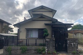 外壁塗装・屋根葺替え(横ダン)・雨樋全改修・雨戸交換(営業担当　小川)